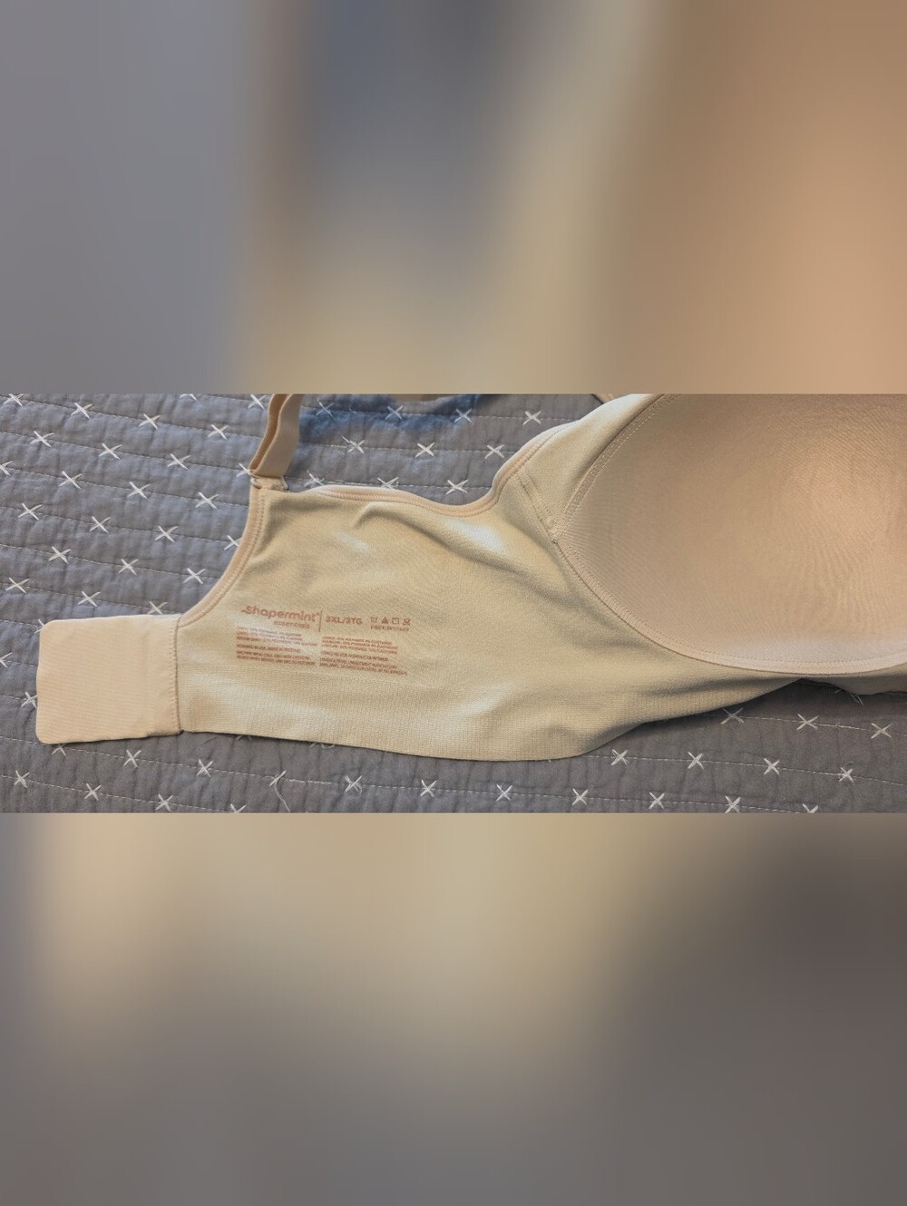 Shapermint Seamless Wireless Nude Bra - Comfortable Everyday Support - Picture 5 of 6